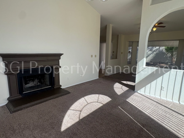 3 bedrooms apartment for rent in Desert View - Phoenix, Phoenix