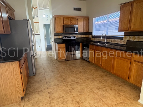 3 bedrooms apartment for rent in Desert View - Phoenix, Phoenix