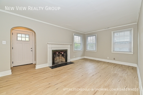 4 bedrooms apartment for rent in Wesley Heights - Central Charlotte, Charlotte