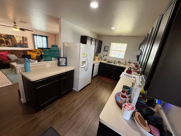 3 bedrooms apartment for rent in Bonton - Se Dallas, Dallas