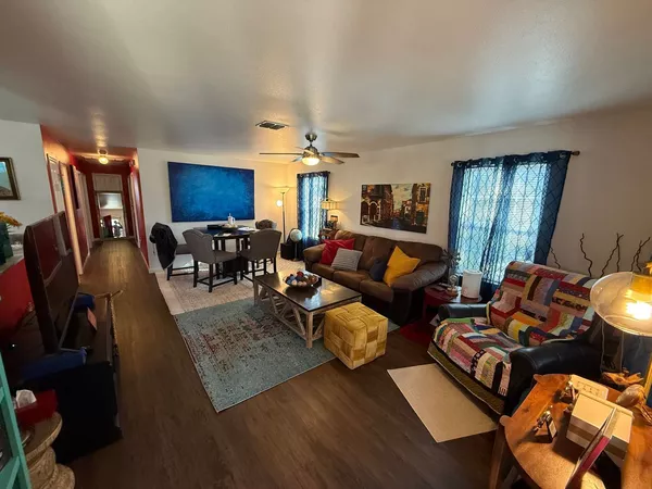 3 bedrooms apartment for rent in Bonton - Se Dallas, Dallas