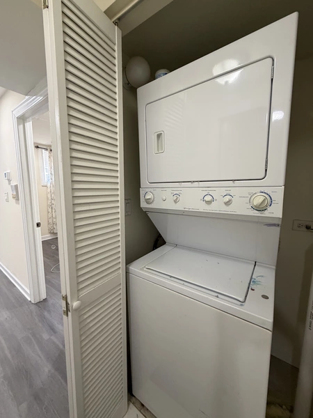 1 bedroom apartment for rent in Irving Park - Northwest Side, Chicago