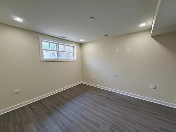 1 bedroom apartment for rent in Irving Park - Northwest Side, Chicago