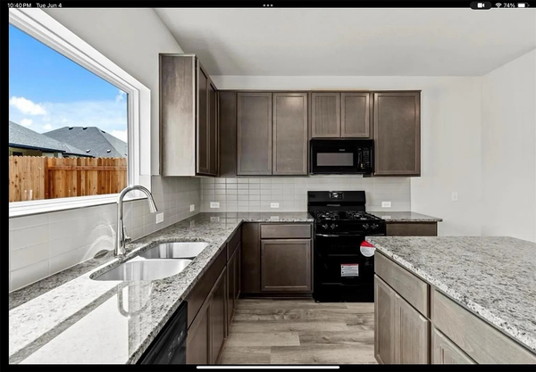 Coliving in Kyle - South Austin, Austin