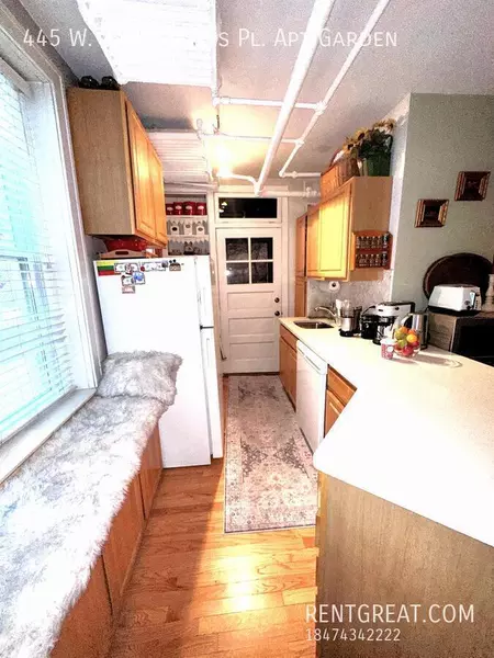 2 bedrooms apartment for rent in Lincoln Park - North Side, Chicago