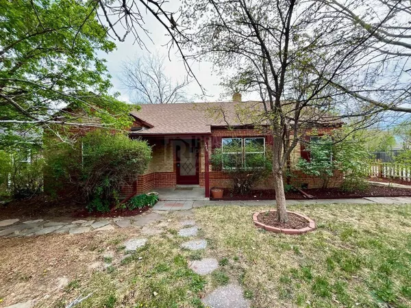 3 bedrooms apartment for rent in East Colfax - East Denver, Denver