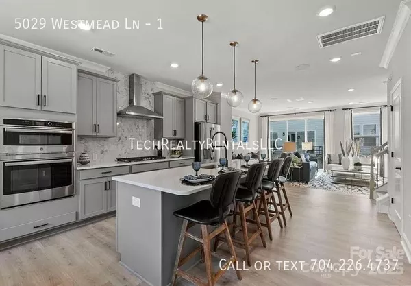 4 bedrooms apartment for rent in Mallard Creek - Withrow Downs - North Charlotte, Charlotte