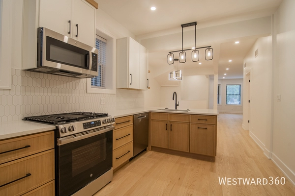 3 bedrooms apartment for rent in Boystown - North Side, Chicago