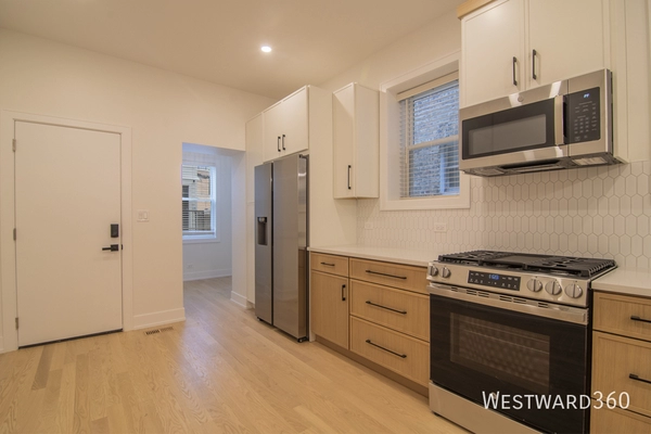 3 bedrooms apartment for rent in Boystown - North Side, Chicago