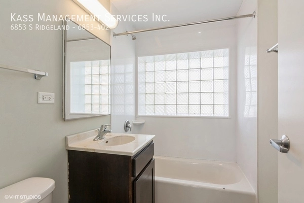 1 bedroom apartment for rent in South Shore - South Side, Chicago