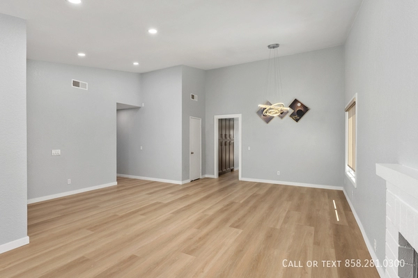 4 bedrooms apartment for rent in Miramar - North SD, San Diego