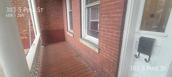 4 bedrooms apartment for rent in Hollywood Cemetery - Central RVA, Richmond