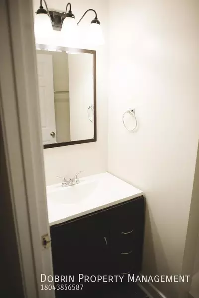 4 bedrooms apartment for rent in Hollywood Cemetery - Central RVA, Richmond