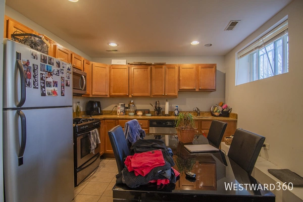 2 bedrooms apartment for rent in Hermosa - Northwest Side, Chicago