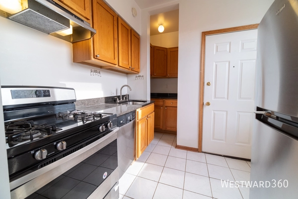 2 bedrooms apartment for rent in Albany Park - Far North Side, Chicago