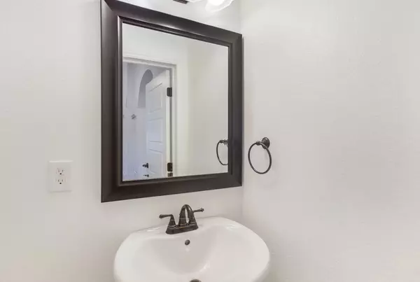 Coliving in Clayton - North Denver, Denver