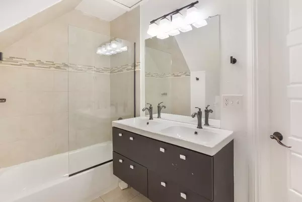 Coliving in Clayton - North Denver, Denver