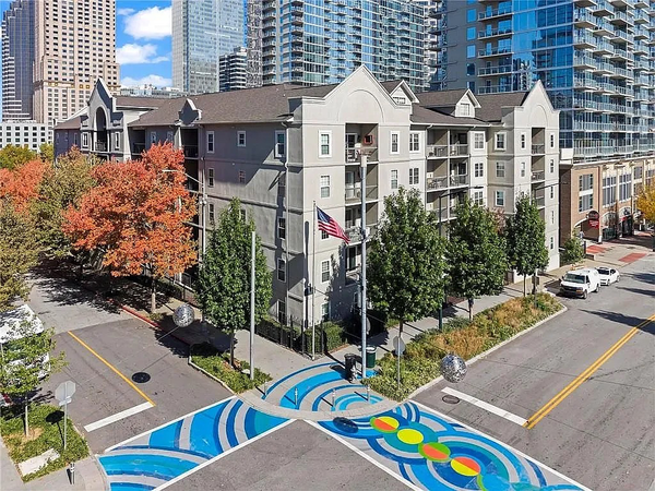 Coliving in Midtown Atlanta - Central Atl, Atlanta