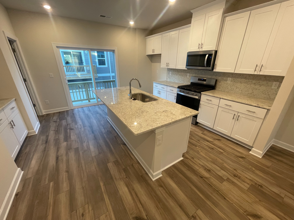 Coliving in Eagle Lake - West Charlotte, Charlotte