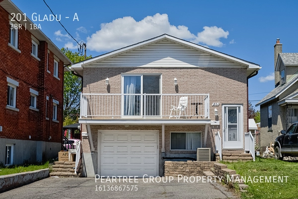 3 bedrooms apartment for rent in Vanier - East Ottawa, Ottawa