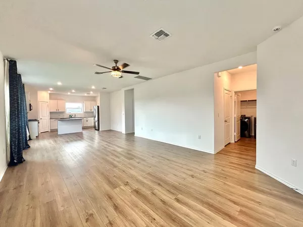 4 bedrooms apartment for rent in Southeast Austin - South Austin, Austin