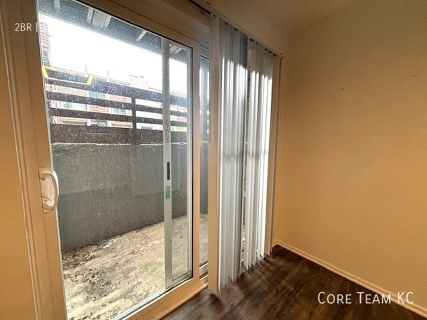 2 bedrooms apartment for rent in Midtown-Westport - KCMO, Kansas City