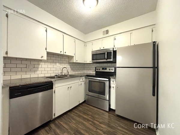 2 bedrooms apartment for rent in Midtown-Westport - KCMO, Kansas City