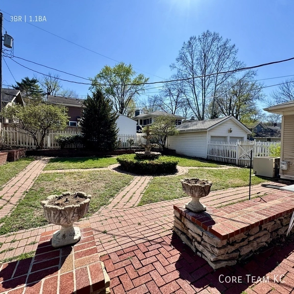 3 bedrooms apartment for rent in Brookside - KCMO, Kansas City