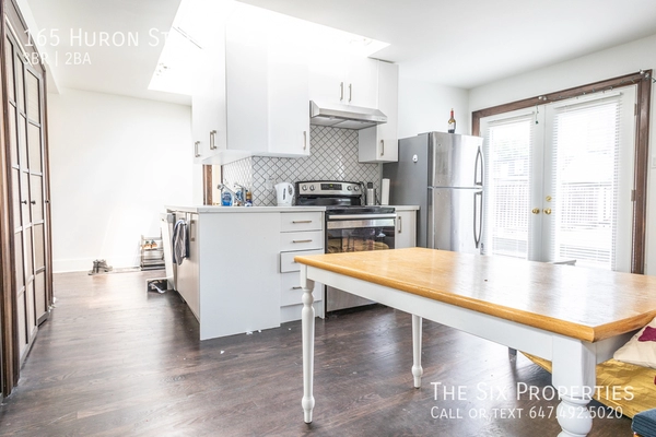 3 bedrooms apartment for rent in kensington-chinatown - Downtown TO, Toronto