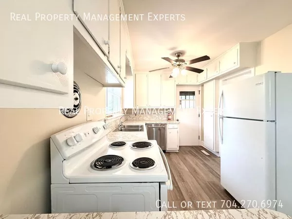 3 bedrooms apartment for rent in Derita / Statesville - North Charlotte, Charlotte