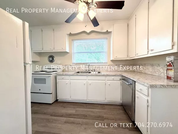 3 bedrooms apartment for rent in Derita / Statesville - North Charlotte, Charlotte