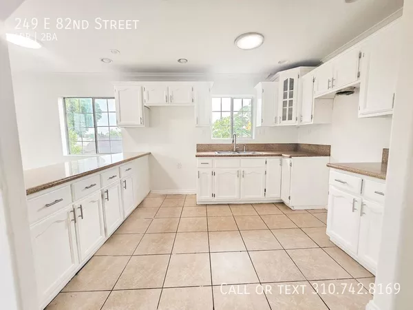 4 bedrooms apartment for rent in South Los Angeles - Central Los Angeles, Los Angeles