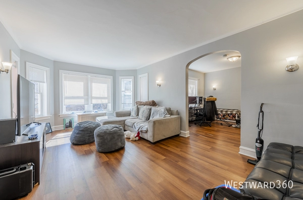 2 bedrooms apartment for rent in West Ridge - Far North Side, Chicago