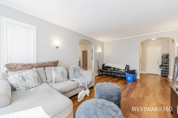 2 bedrooms apartment for rent in West Ridge - Far North Side, Chicago