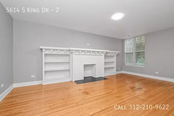 4 bedrooms apartment for rent in Washington Park - South Side, Chicago