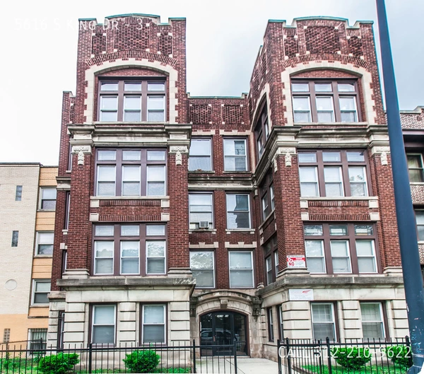 4 bedrooms apartment for rent in Washington Park - South Side, Chicago