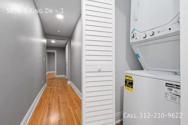 4 bedrooms apartment for rent in Washington Park - South Side, Chicago