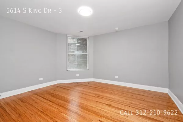 4 bedrooms apartment for rent in Washington Park - South Side, Chicago