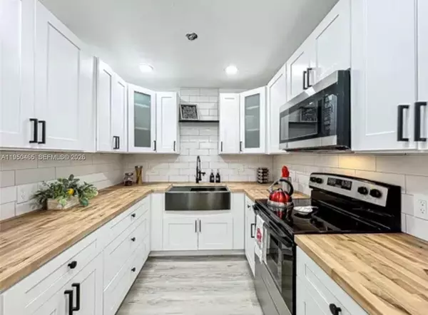 4 bedrooms apartment for rent in Azalea Park - East Orlando, Orlando