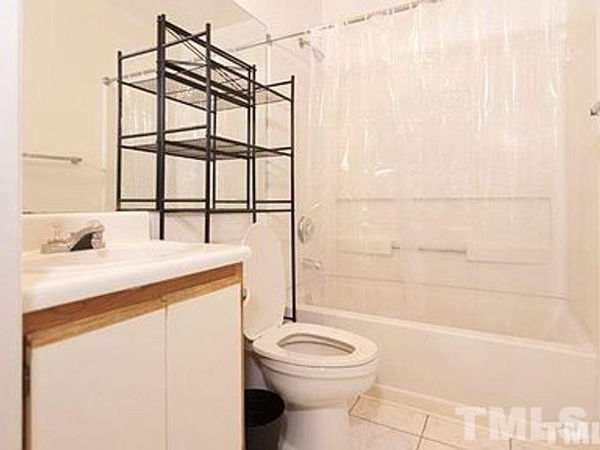 Coliving in Fairmont - Central Raleigh, Raleigh