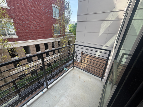 Coliving in Glenwood South - Central Raleigh, Raleigh