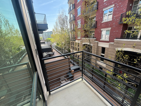 Coliving in Glenwood South - Central Raleigh, Raleigh