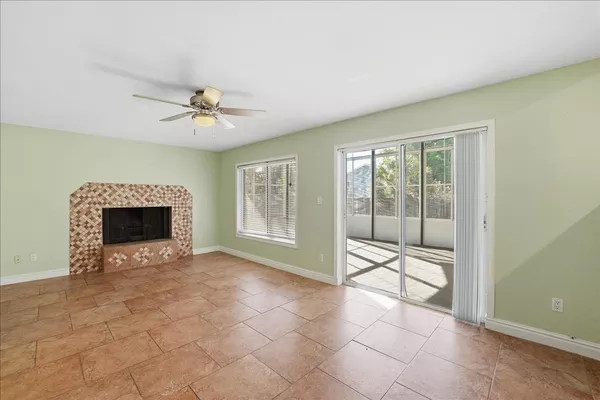 4 bedrooms apartment for rent in Goldenrod - East Orlando, Orlando