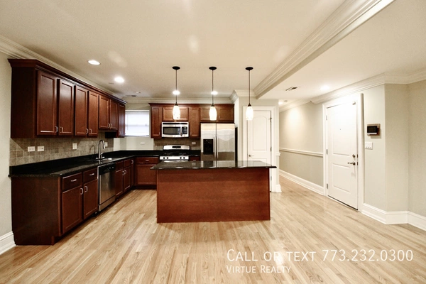 2 bedrooms apartment for rent in Washington Park - South Side, Chicago