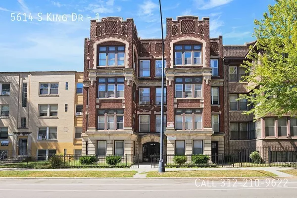 4 bedrooms apartment for rent in Washington Park - South Side, Chicago