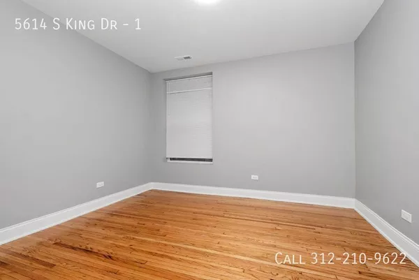 4 bedrooms apartment for rent in Washington Park - South Side, Chicago