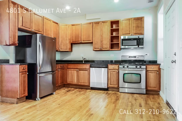 4 bedrooms apartment for rent in Grand Boulevard - South Side, Chicago