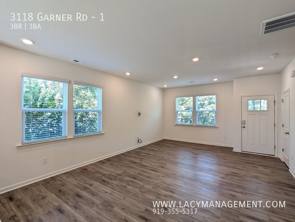 3 bedrooms apartment for rent in Renaissance Park - South Raleigh, Raleigh