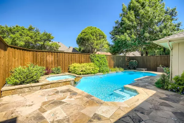 Coliving in Northwood Hills - Ne Dallas, Dallas