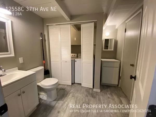 4 bedrooms apartment for rent in Lake City - North Seattle, Seattle